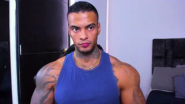 Snapshot of binmontana_ chatting on 8, 10, 2025 binmontana  online show from 8, 10, 2025