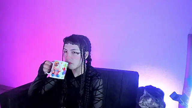 kitty  chs online show from 11, 10, 2025