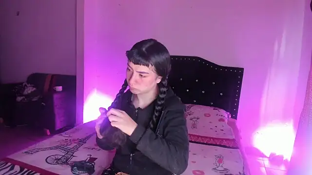 kitty  chs online show from 29, 11, 2025