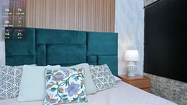 Snapshot of Bunny_boobs__ chatting on 23, 11, 2025 Bunny boobs online show from 23, 11, 2025