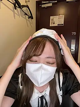 Snapshot of Moe_v_v chatting on 30, 10, 2025 Moe v v online show from 30, 10, 2025