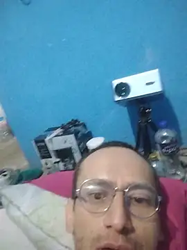 Snapshot of AlvarezAmbar chatting on 18, 5, 2026 AlvarezAmbar online show from 18, 5, 2026