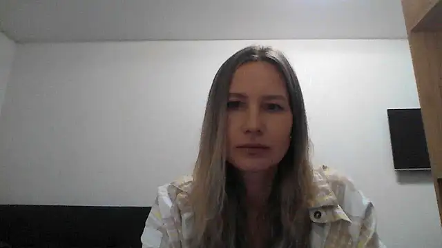 Snapshot of Tavriena chatting on 2, 11, 2025 Tavriena online show from 2, 11, 2025