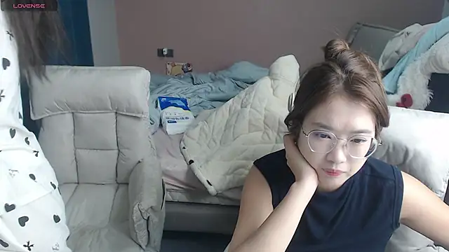 Snapshot of redrose520 chatting on 2, 12, 2025 redrose520 online show from 2, 12, 2025