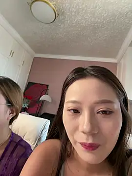 Snapshot of redrose520 chatting on 22, 7, 2026 redrose520 online show from 22, 7, 2026