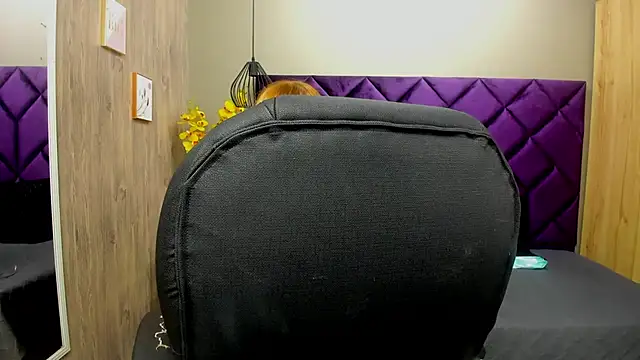 ChloeCampbell03 online show from 28, 9, 2025