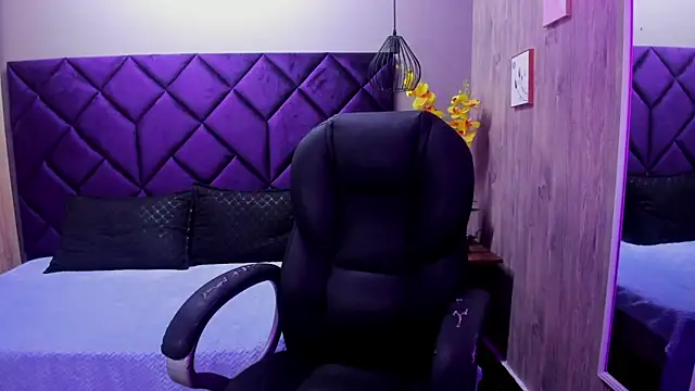 ChloeCampbell03 online show from 4, 10, 2025