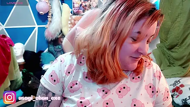 Snapshot of HairyDomme chatting on 8, 10, 2025 HairyDomme online show from 8, 10, 2025