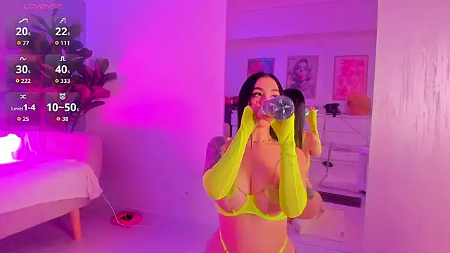 TiaBelle online show from 9, 11, 2025