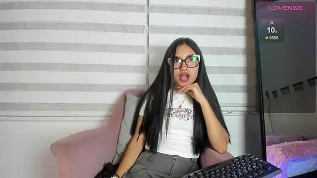 cherry bunnyx online show from 24, 10, 2025