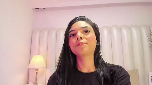 AriaBelles online show from 12, 11, 2025