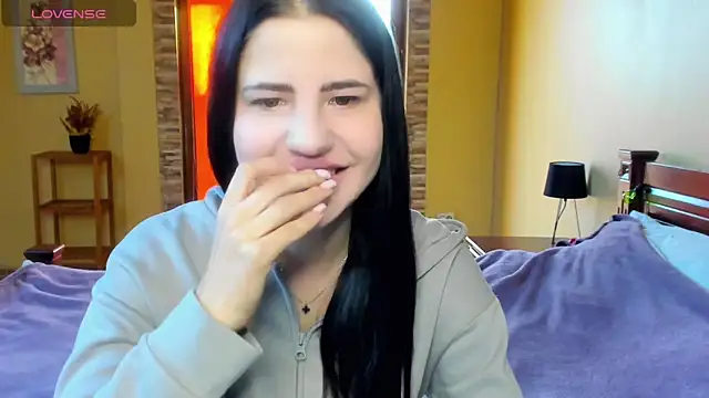 Malibu J online show from 27, 10, 2025