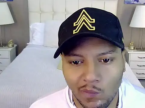 Max Rivers online show from 7, 10, 2025