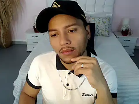 Max Rivers online show from 10, 10, 2025