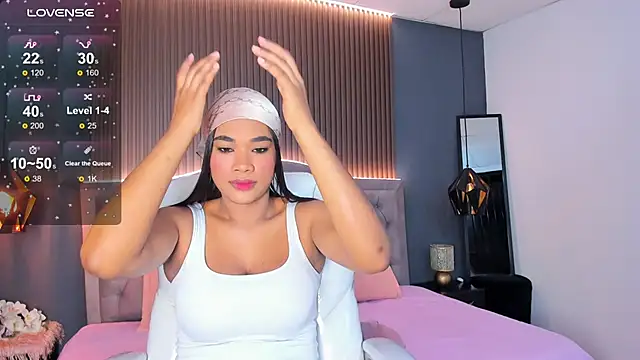 Snapshot of Tiffany__charm_ chatting on 22, 11, 2025 Tiffany charm online show from 22, 11, 2025