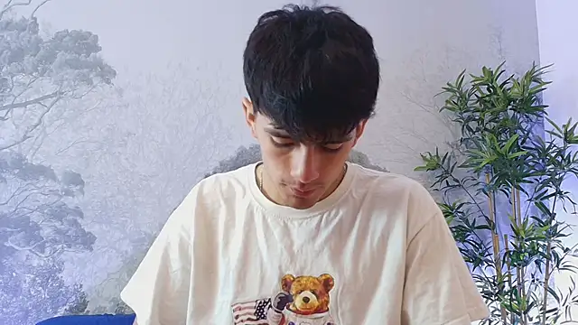 Snapshot of Axel_Draven chatting on 16, 12, 2025 Axel Draven online show from 16, 12, 2025