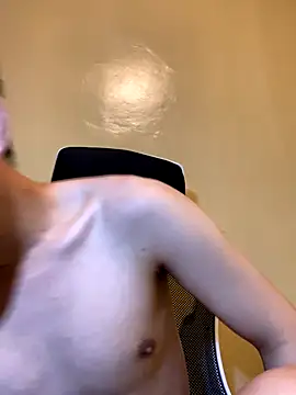 Snapshot of asian_guy_69 chatting on 10, 11, 2025 asian guy 69 online show from 10, 11, 2025