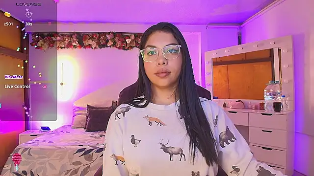 Snapshot of kloe28 chatting on 10, 1, 2026 kloe28 online show from 10, 1, 2026