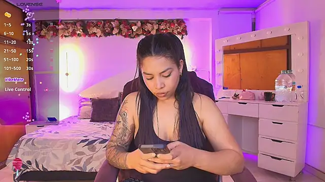 Snapshot of kloe28 chatting on 11, 1, 2026 kloe28 online show from 11, 1, 2026