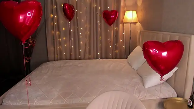 Monica  Queen online show from 8, 2, 2026