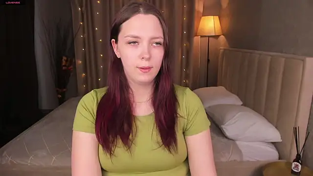 Monica  Queen online show from 11, 4, 2026