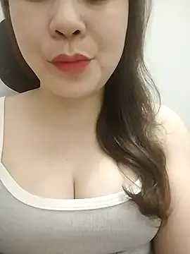 Girl Shy2000 online show from 20, 3, 2026