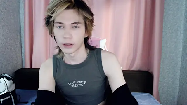 Snapshot of evan_reinhart chatting on 28, 9, 2025 evan reinhart online show from 28, 9, 2025