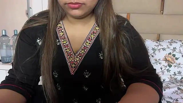 Miss Rose   online show from 22, 6, 2026