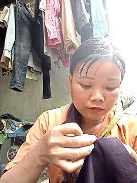 Samyy xx online show from 4, 10, 2025