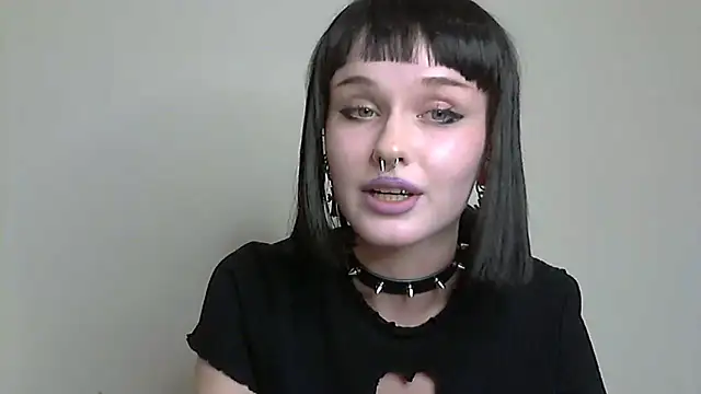 Snapshot of Paradoxy_ chatting on 4, 10, 2025 Paradoxy online show from 4, 10, 2025