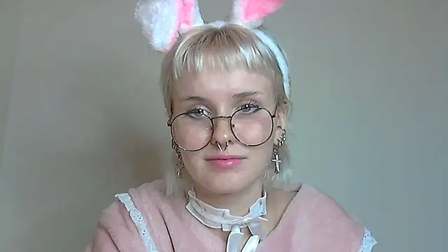 Snapshot of Paradoxy_ chatting on 20, 10, 2025 Paradoxy online show from 20, 10, 2025