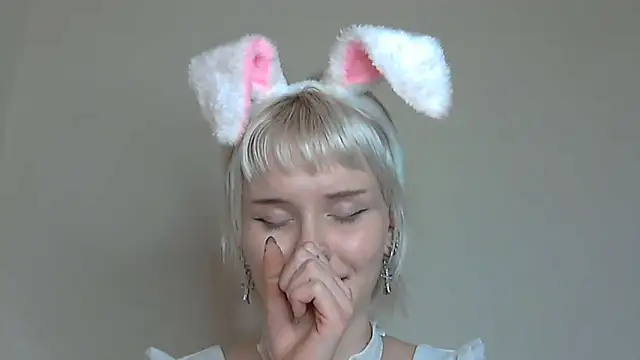 Snapshot of Paradoxy_ chatting on 28, 10, 2025 Paradoxy online show from 28, 10, 2025