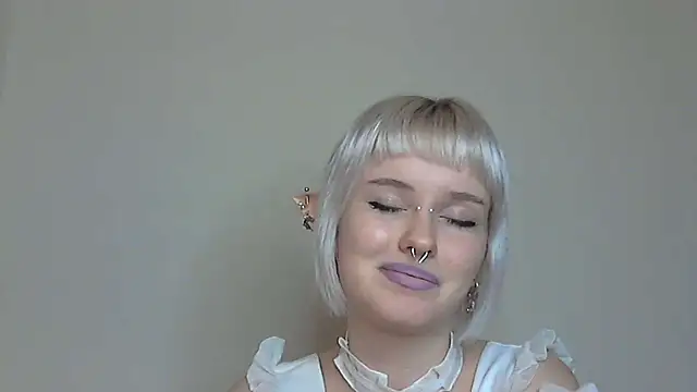 Snapshot of Paradoxy_ chatting on 27, 11, 2025 Paradoxy online show from 27, 11, 2025