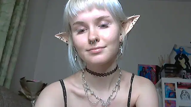 Snapshot of Paradoxy_ chatting on 16, 12, 2025 Paradoxy online show from 16, 12, 2025