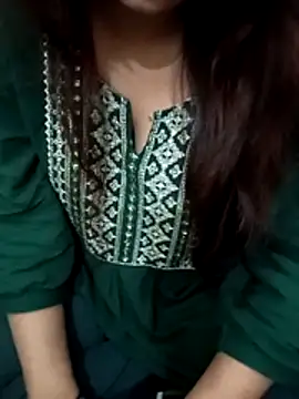 Snapshot of Minakshi_677 chatting on 15, 12, 2025 Minakshi 677 online show from 15, 12, 2025