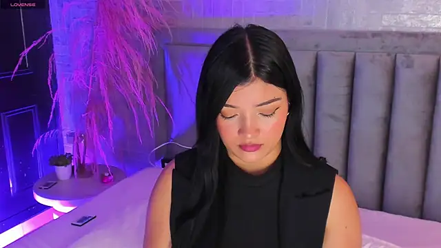 EmmaBlossom online show from 2, 10, 2025