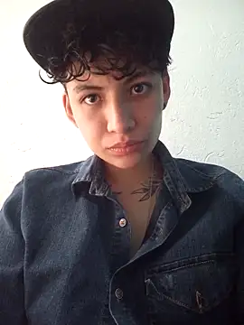 Owen tomboy online show from 21, 10, 2025