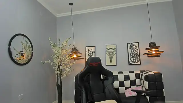 Kira Naughty online show from 11, 10, 2025