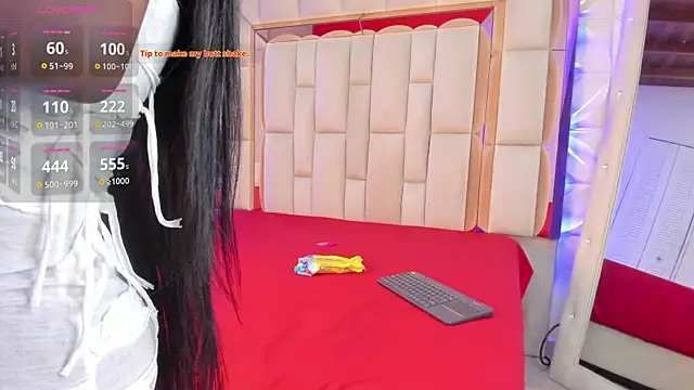 Sarah Adamss online show from 13, 10, 2025