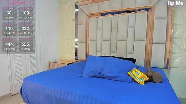 Sarah Adamss online show from 30, 10, 2025