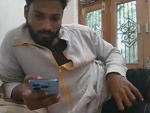 Snapshot of Raw12499 chatting on 27, 11, 2025 Raw12499 online show from 27, 11, 2025