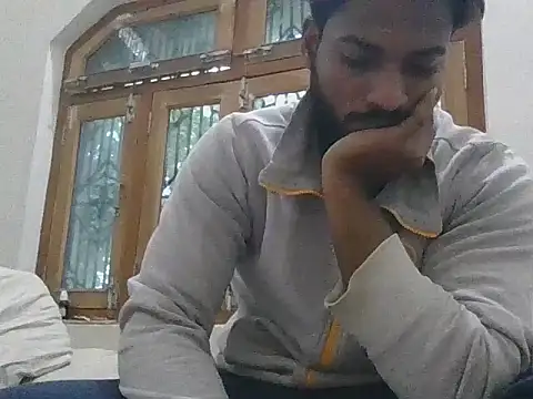 Snapshot of Raw12499 chatting on 28, 11, 2025 Raw12499 online show from 28, 11, 2025