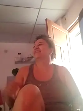 MEYBELLATINA online show from 31, 1, 2026