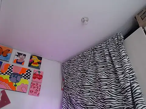 Nahomyyy online show from 1, 12, 2025