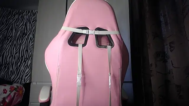 Nahomyyy online show from 8, 4, 2026