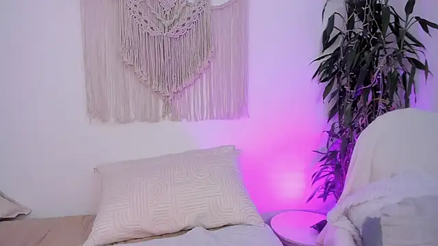 MissSofia 1 online show from 9, 1, 2026