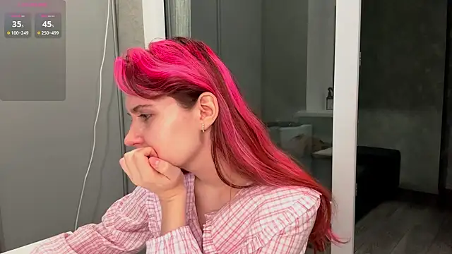 Snapshot of FawnDubler chatting on 26, 9, 2025 FawnDubler online show from 26, 9, 2025