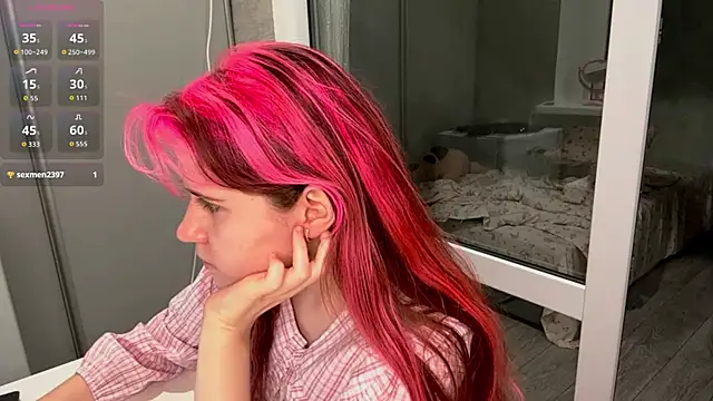 Snapshot of FawnDubler chatting on 1, 10, 2025 FawnDubler online show from 1, 10, 2025