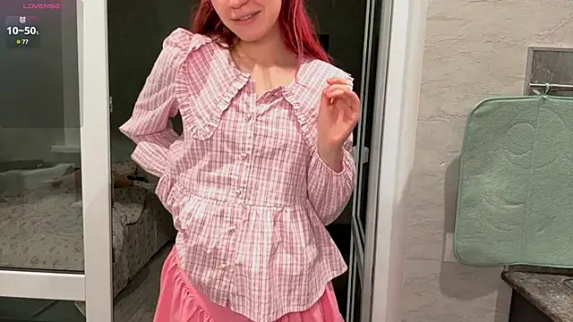 Snapshot of FawnDubler chatting on 3, 10, 2025 FawnDubler online show from 3, 10, 2025