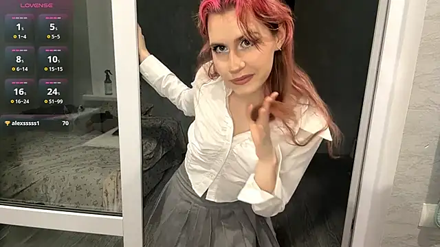 Snapshot of FawnDubler chatting on 30, 10, 2025 FawnDubler online show from 30, 10, 2025